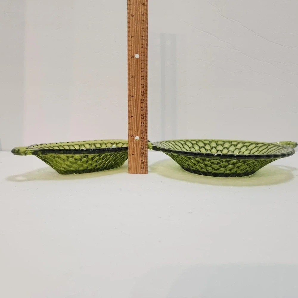 Indiana Glass Co. items shown